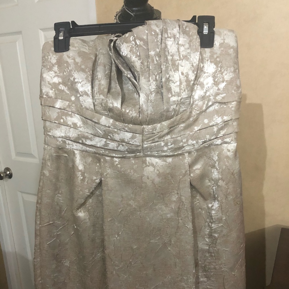 Strapless dress